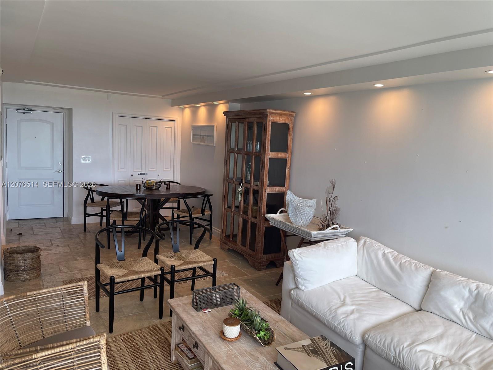 100 Bayview Dr # 1924 — Photo 2