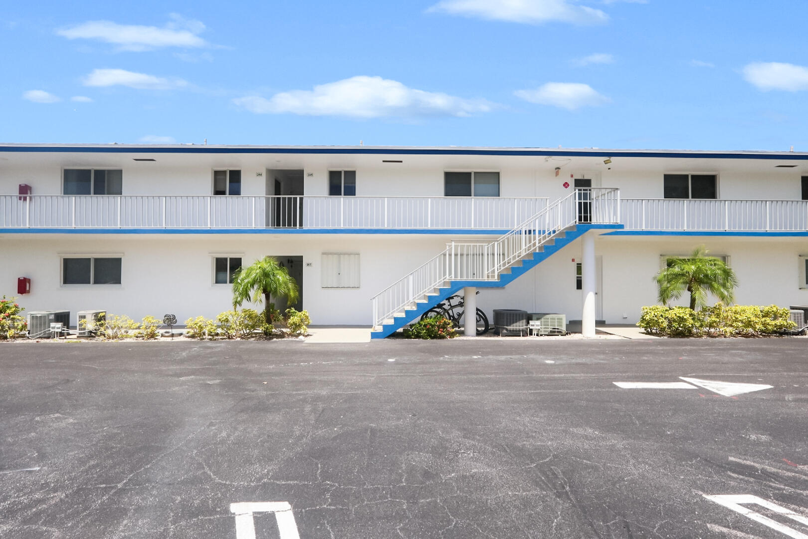 11 Garden Street # 206T, Tequesta FL 33469