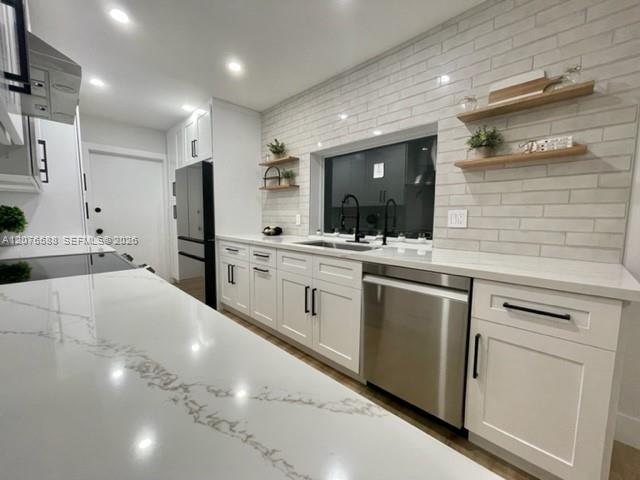 17051 SW 85th Ave — Photo 4