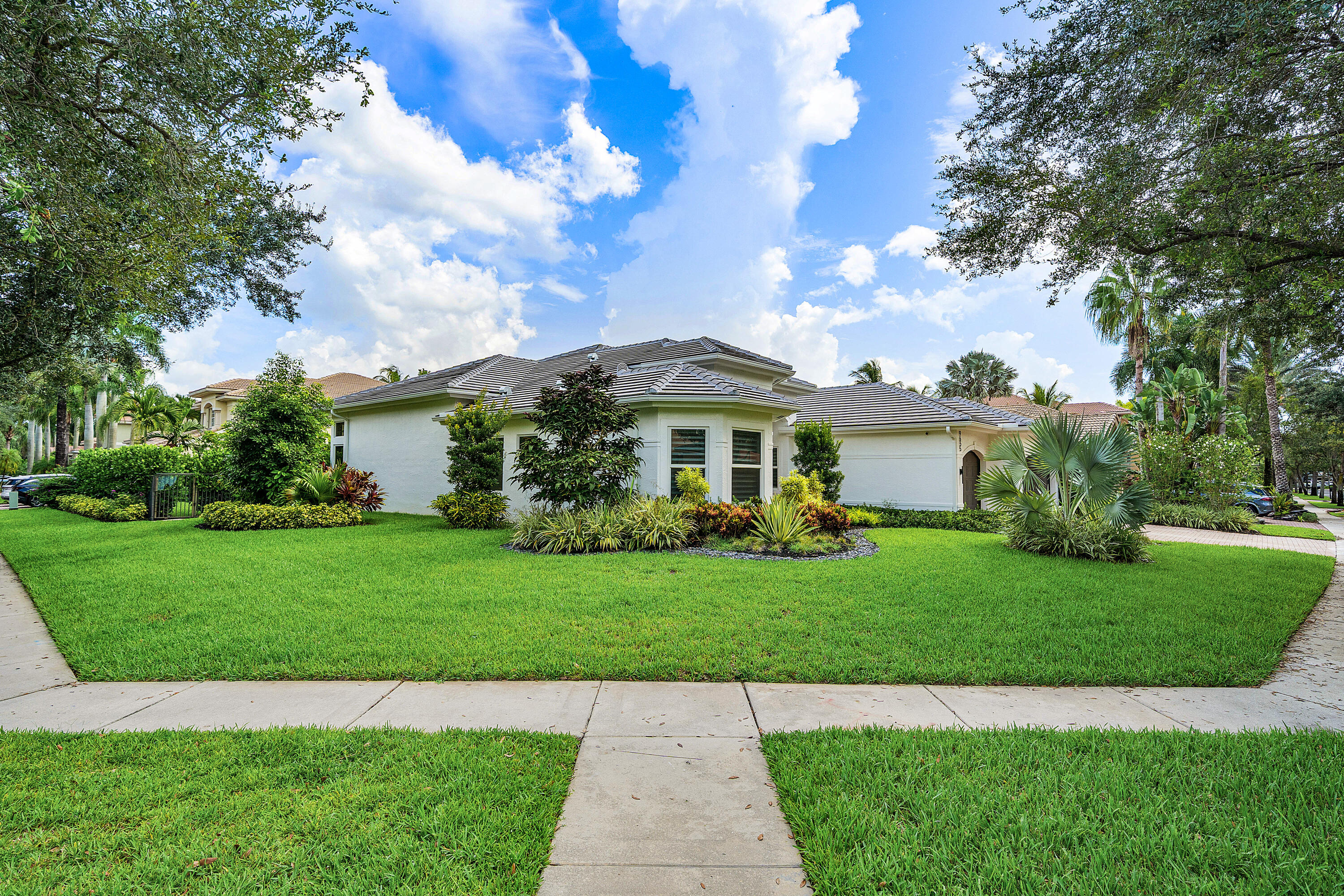 9655 SAVONA WINDS Drive — Photo 3