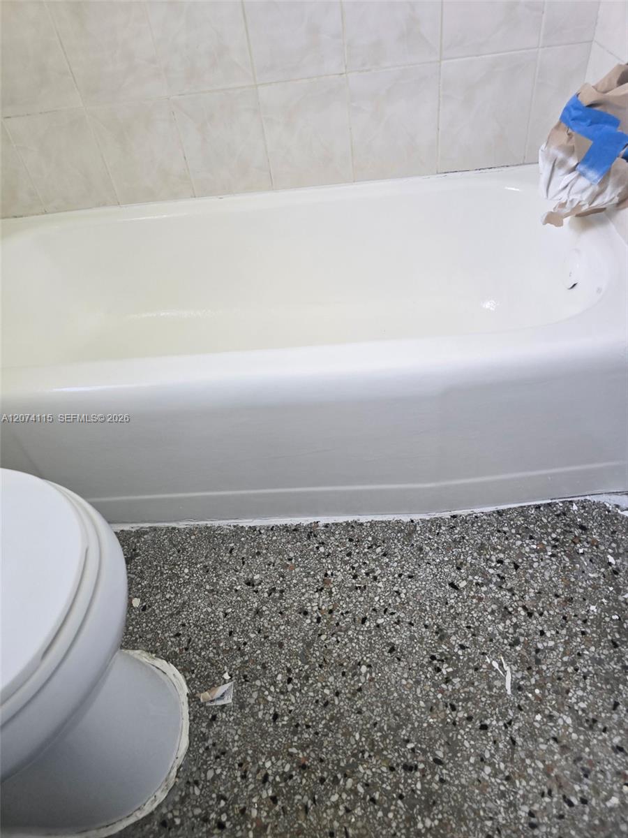 250 SW 11th Ave # 4 — Photo 5
