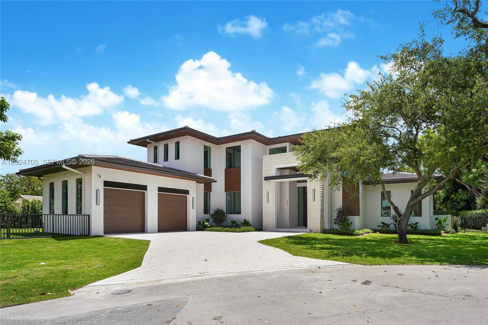 9405 SW 72nd Ct, Pinecrest FL 33156