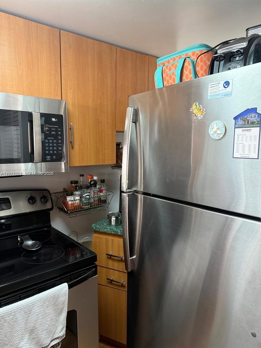 540 Brickell Key Dr # 910 — Photo 4