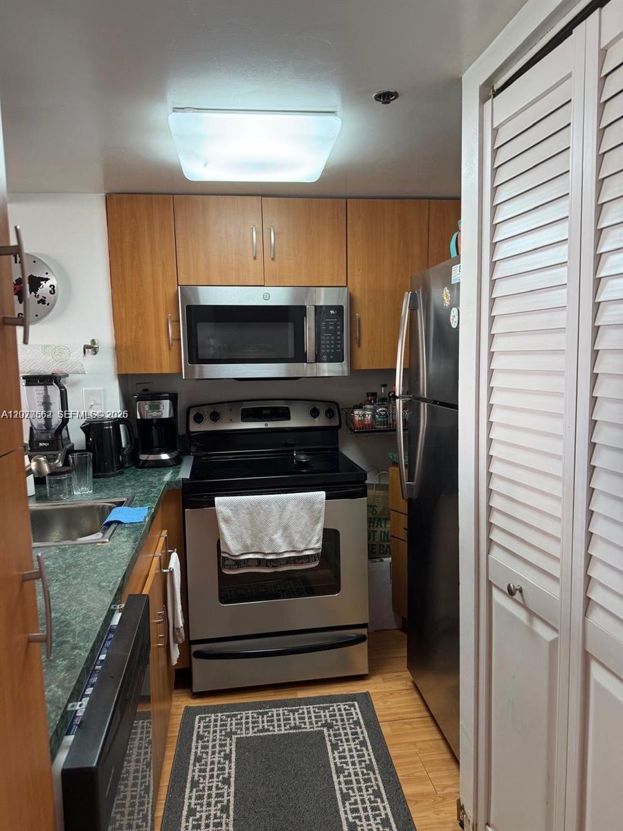 540 Brickell Key Dr # 910 — Photo 5