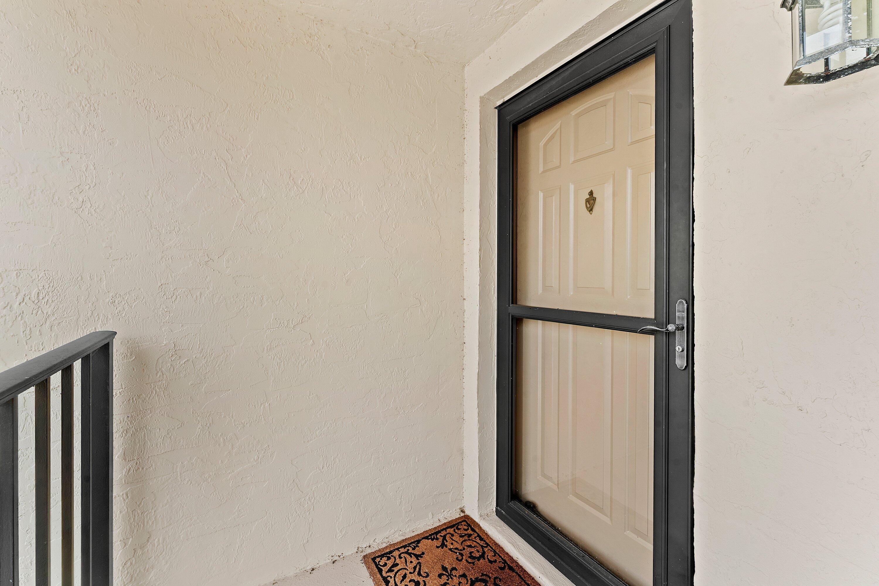 1502 PINECREST Circle # C — Photo 3