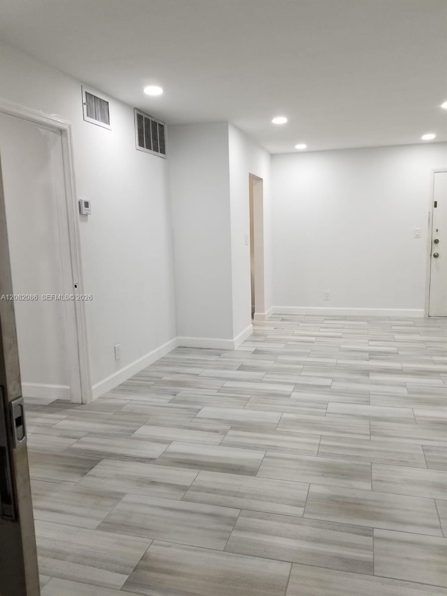 2990 NE 16th Ave # 105 — Photo 3