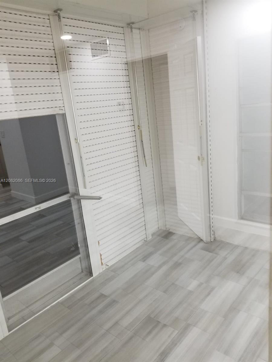 2990 NE 16th Ave # 105 — Photo 5