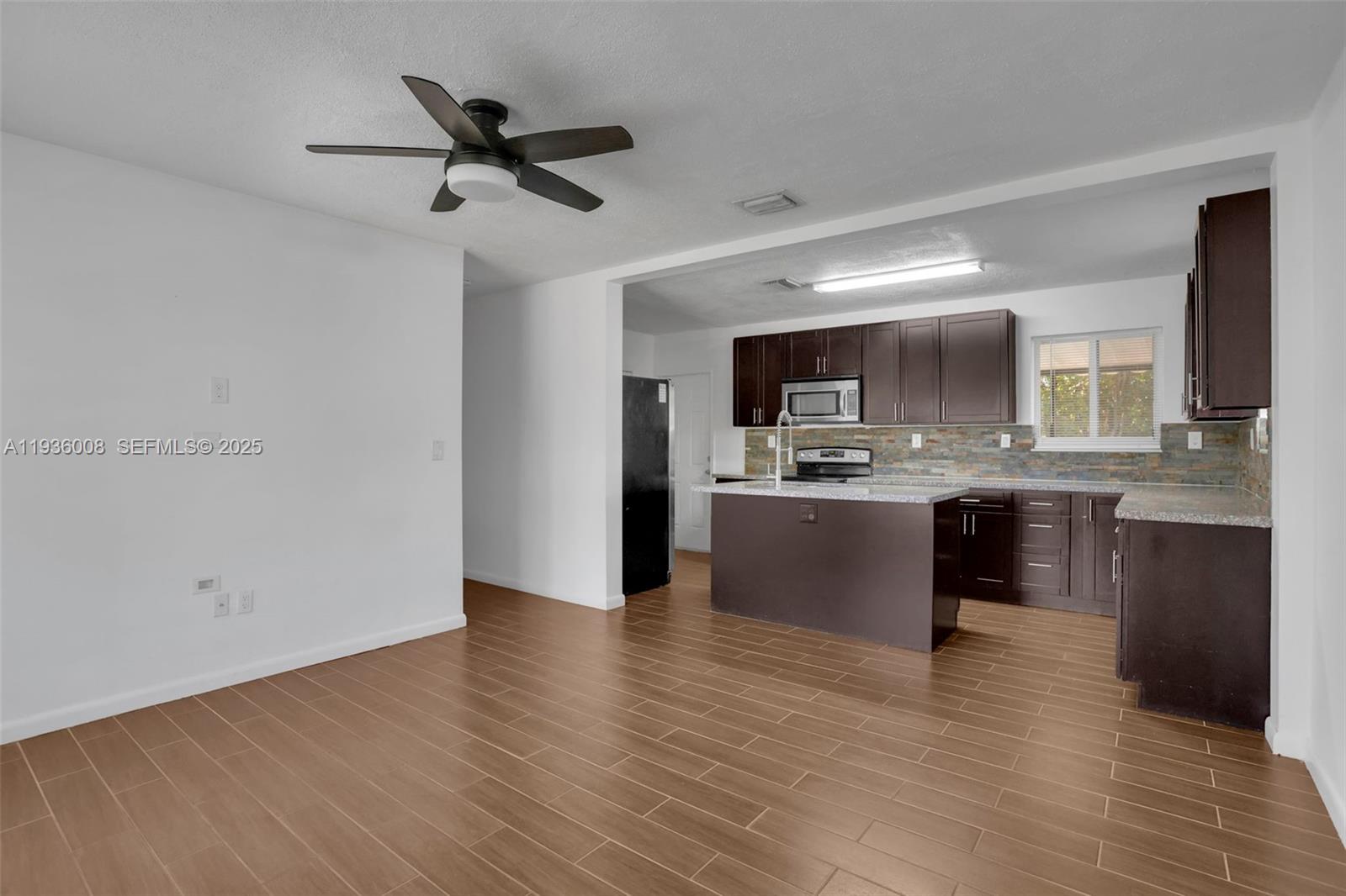 510 N 69th Ave # 0 — Photo 5