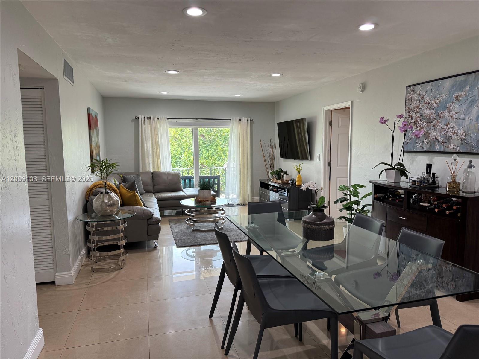 14036 SW 90th Ave — Photo 5