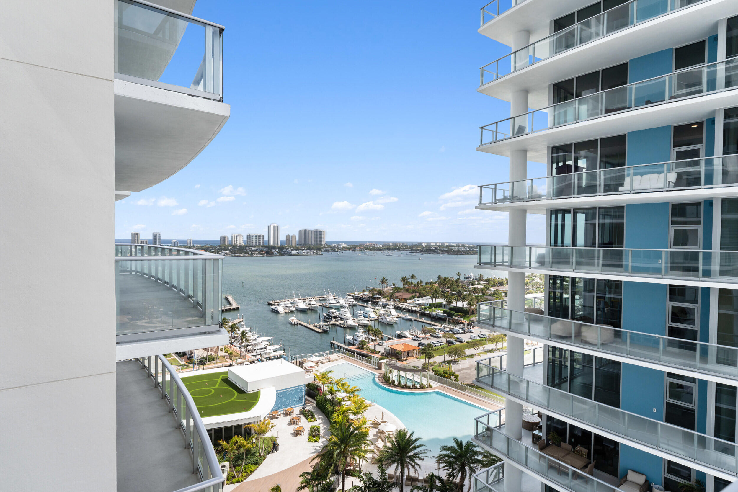 220 Lake Shore Drive # 1523, Lake Park FL 33403
