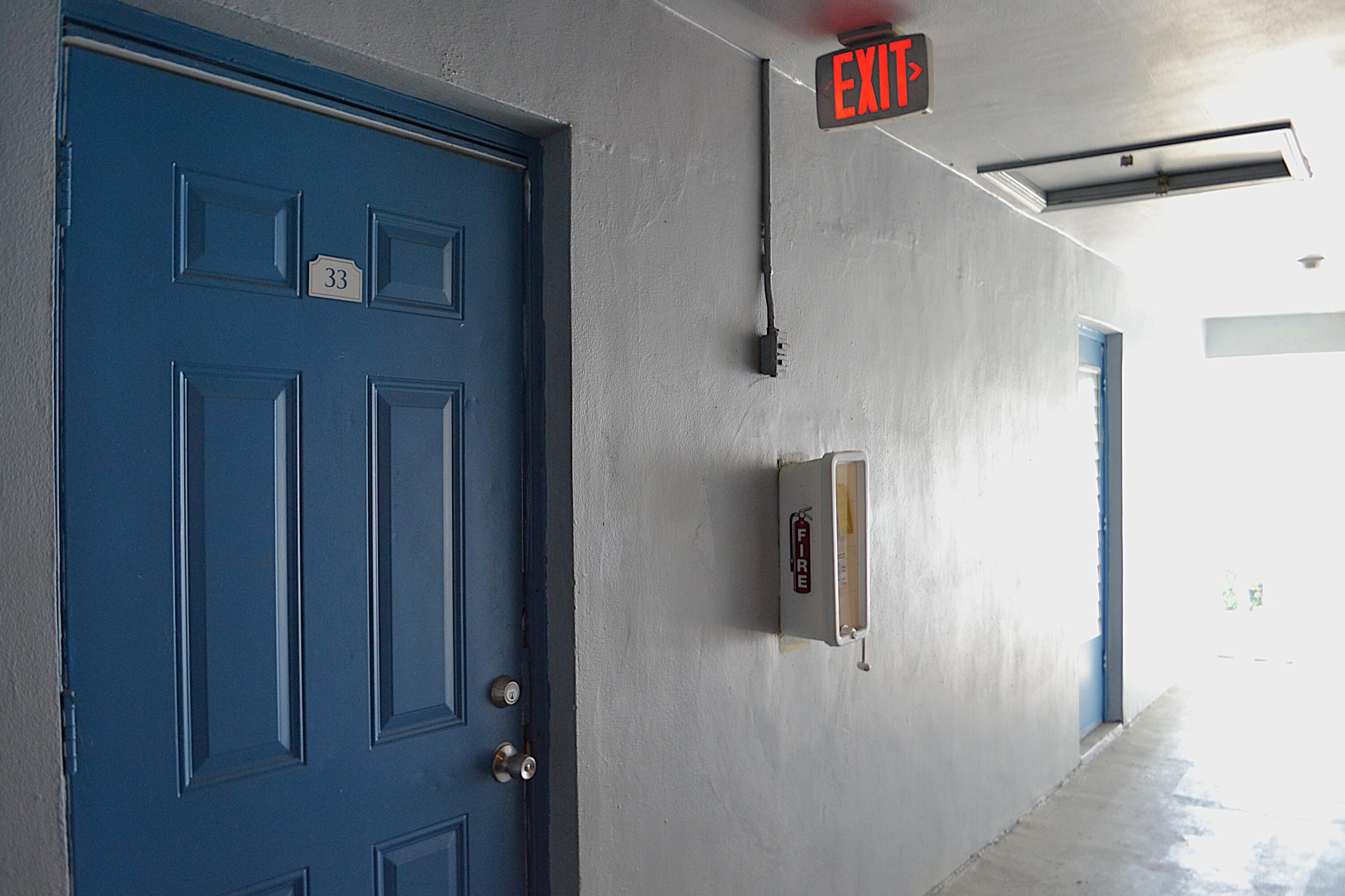 491 NW 42nd Avenue Apt 33 — Photo 5