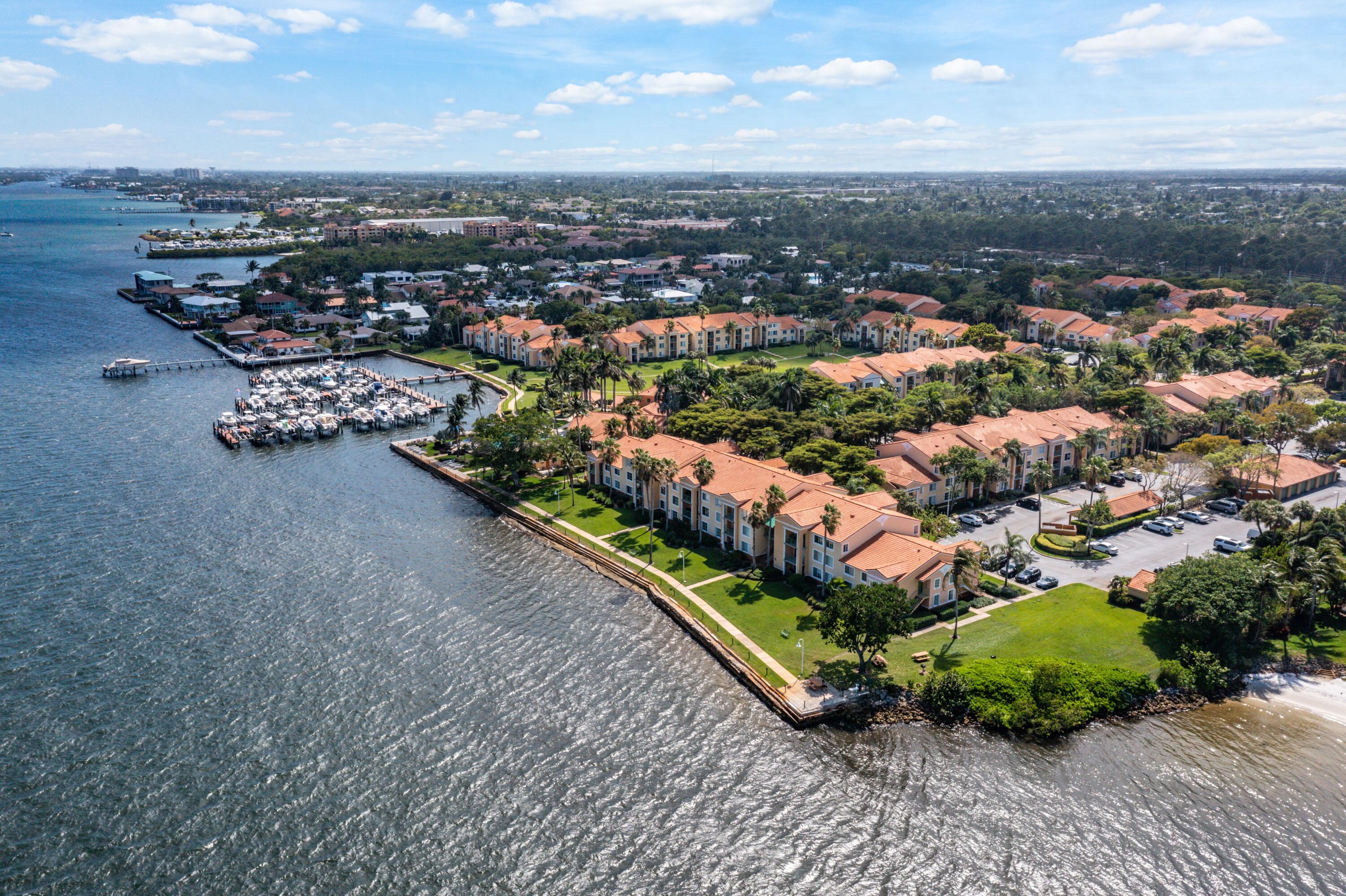 131 Yacht Club Way # 307, Hypoluxo FL 33462