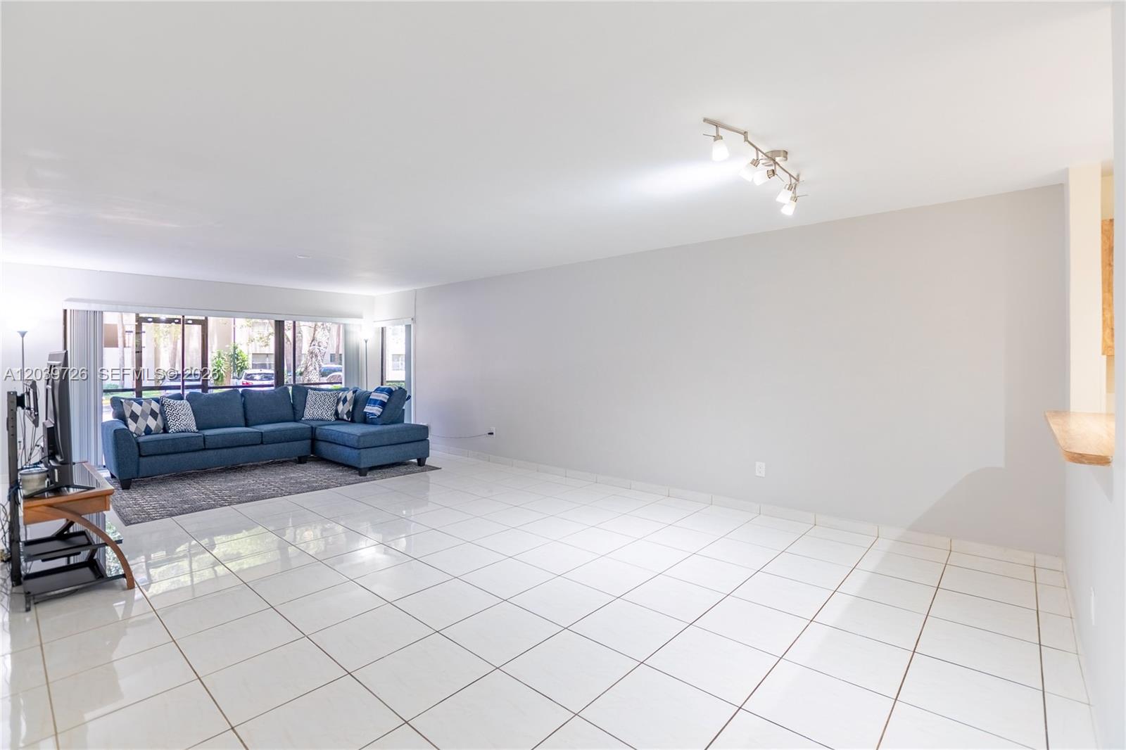 601 Ives Dairy Rd # 8 — Photo 3