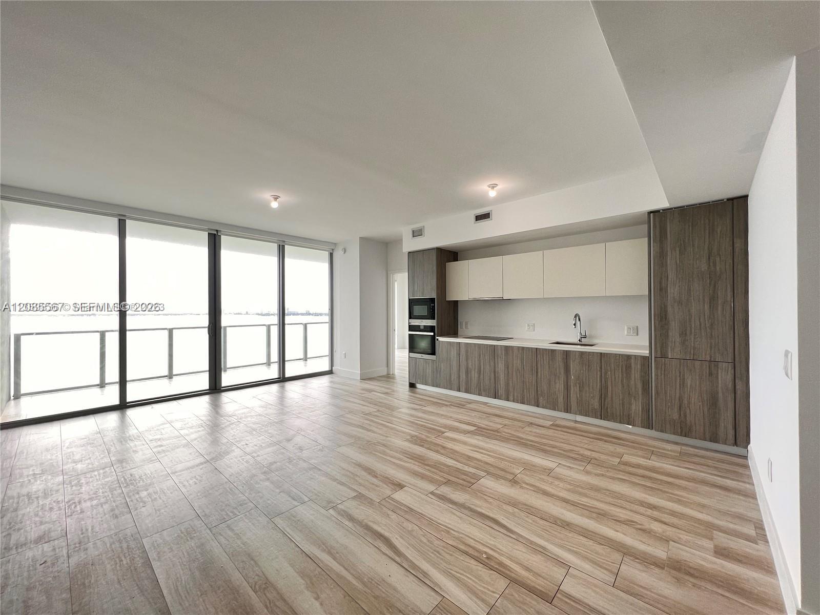 2900 NE 7th Ave # 1104 — Photo 3