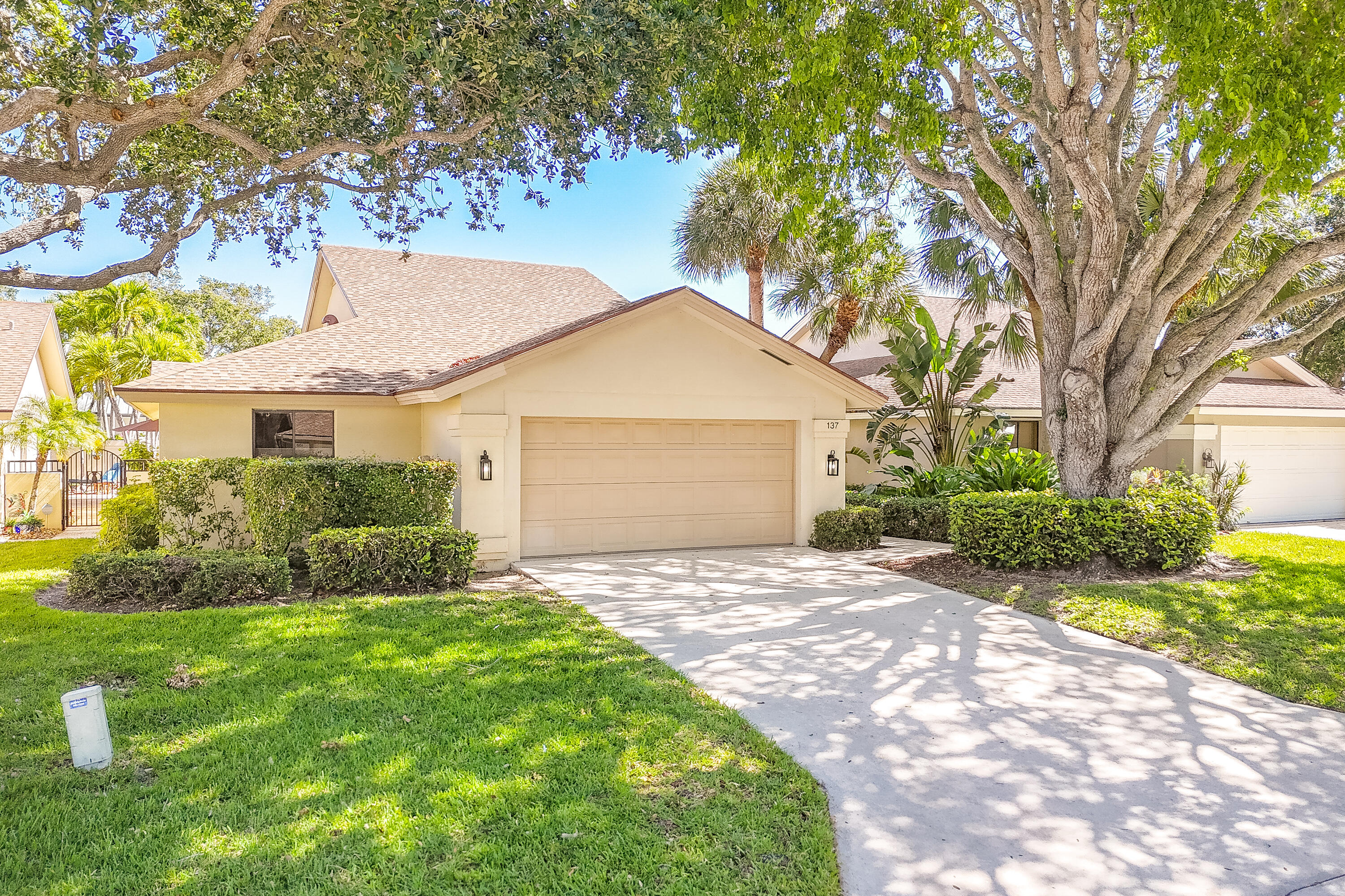 137 Harbourside Circle, Jupiter FL 33477