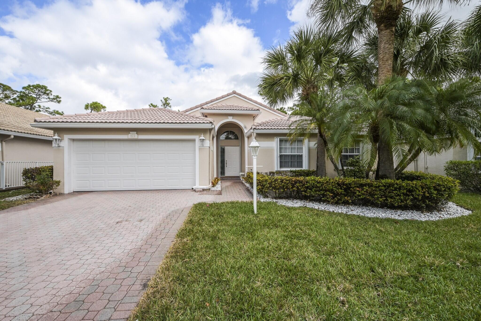172 Jones Creek Drive — Photo 2