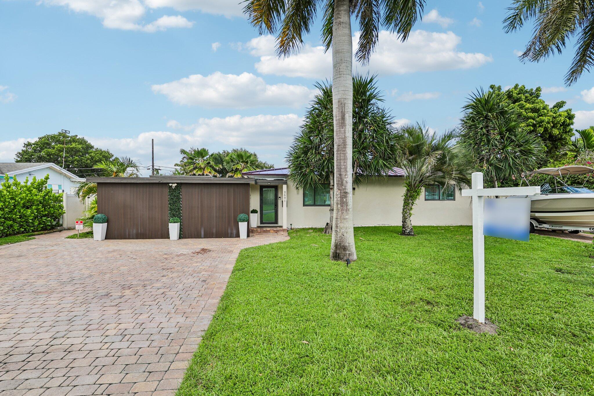 2601 NE 18TH Street, Pompano Beach FL 33062