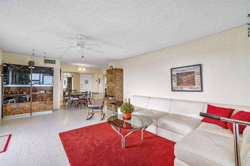 1200 Hibiscus Avenue # 1704 — Photo 2