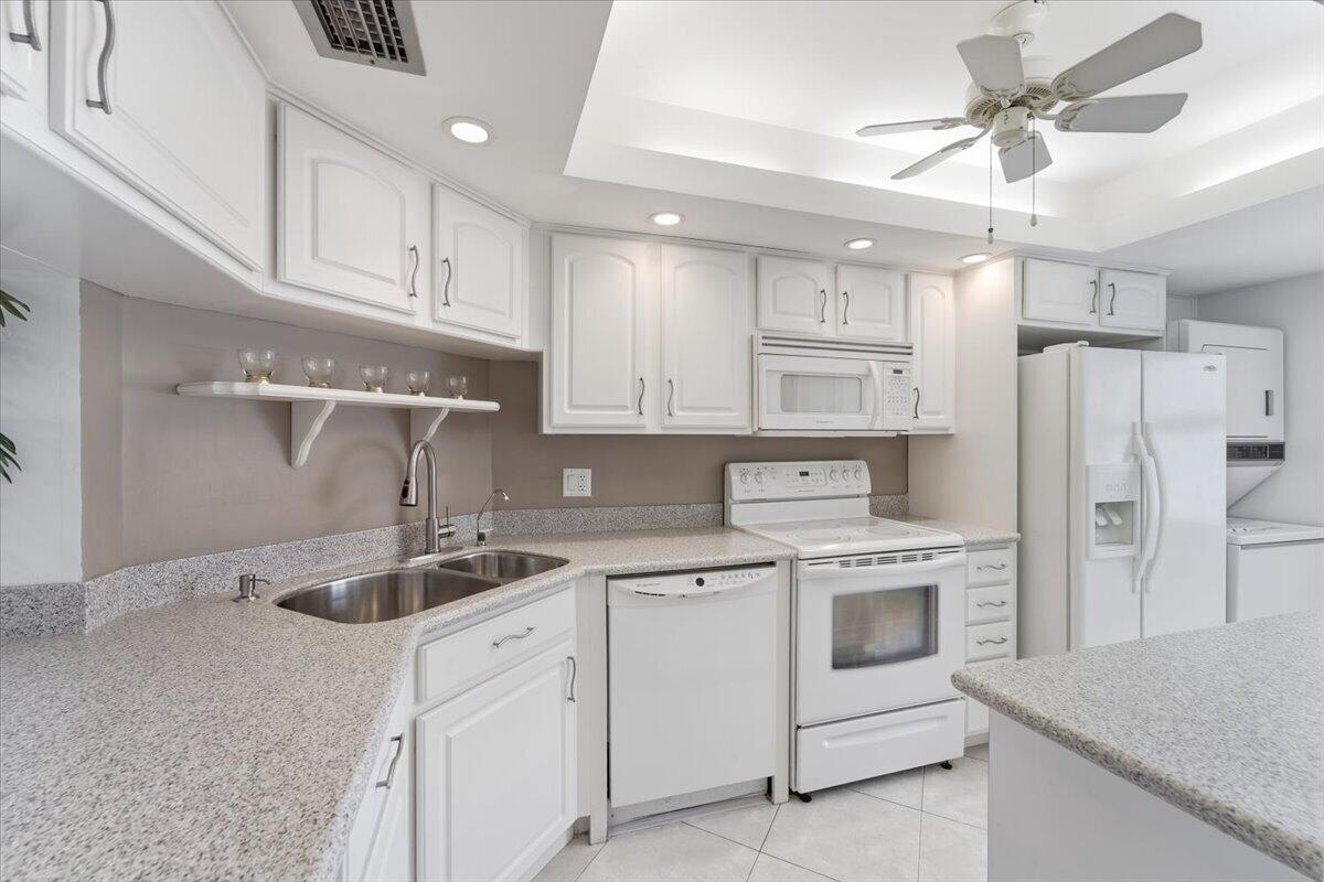 615 N RIVERSIDE Drive # 706 — Photo 3