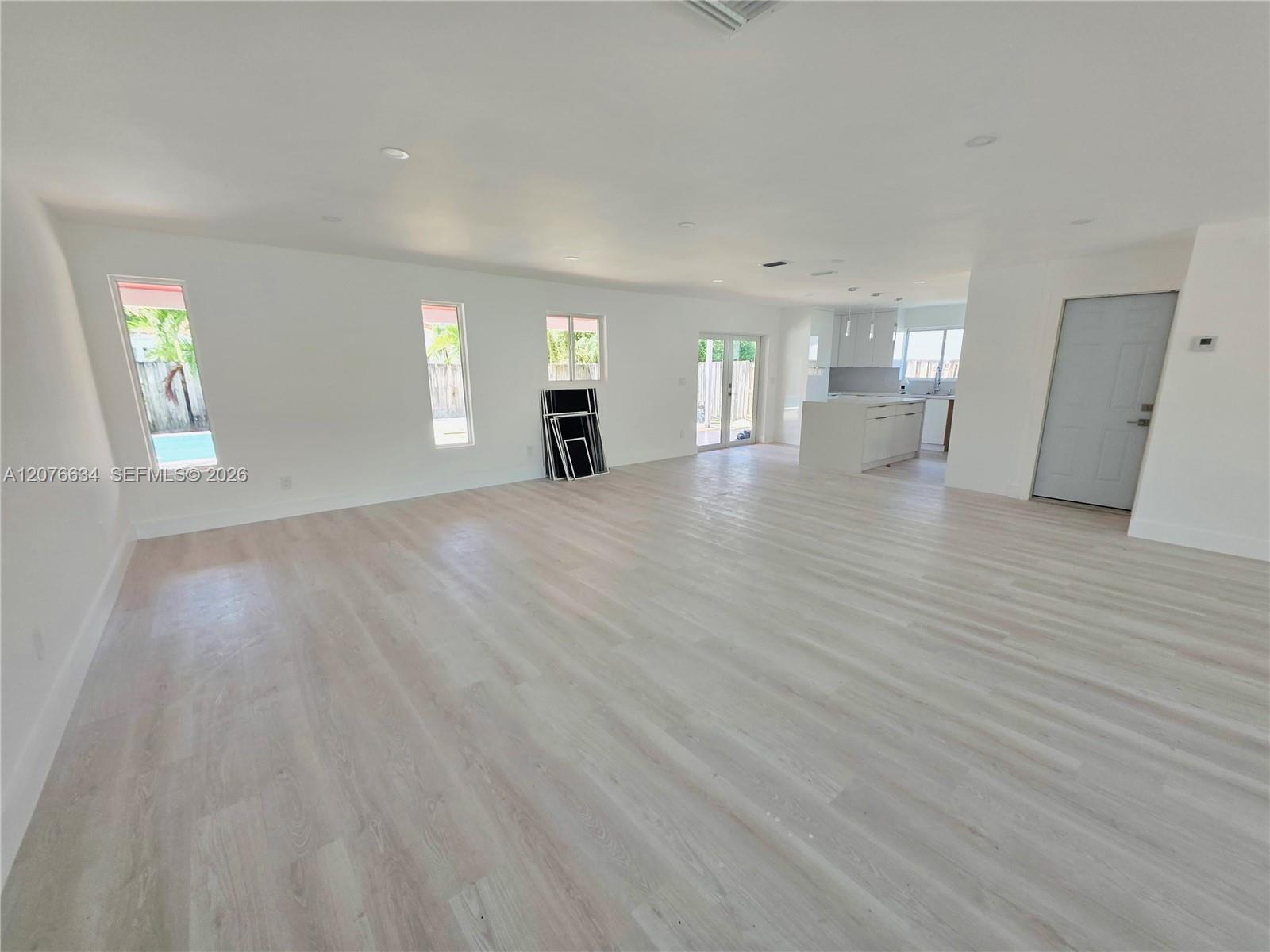 13038 SW 3rd St — Photo 3