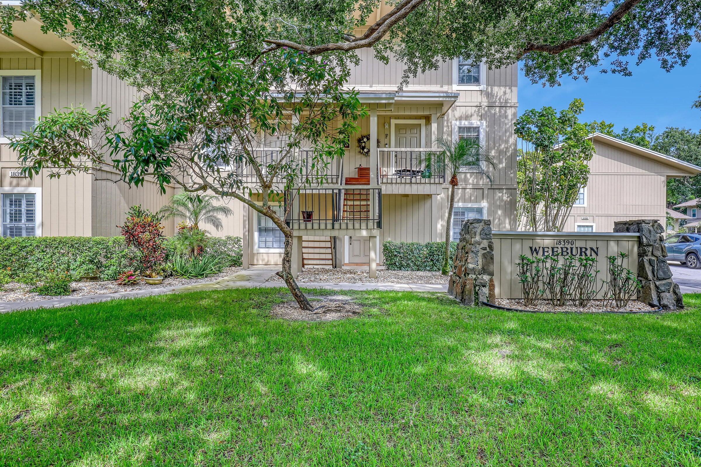 18390 SE Wood Haven Lane # E, Jupiter FL 33469