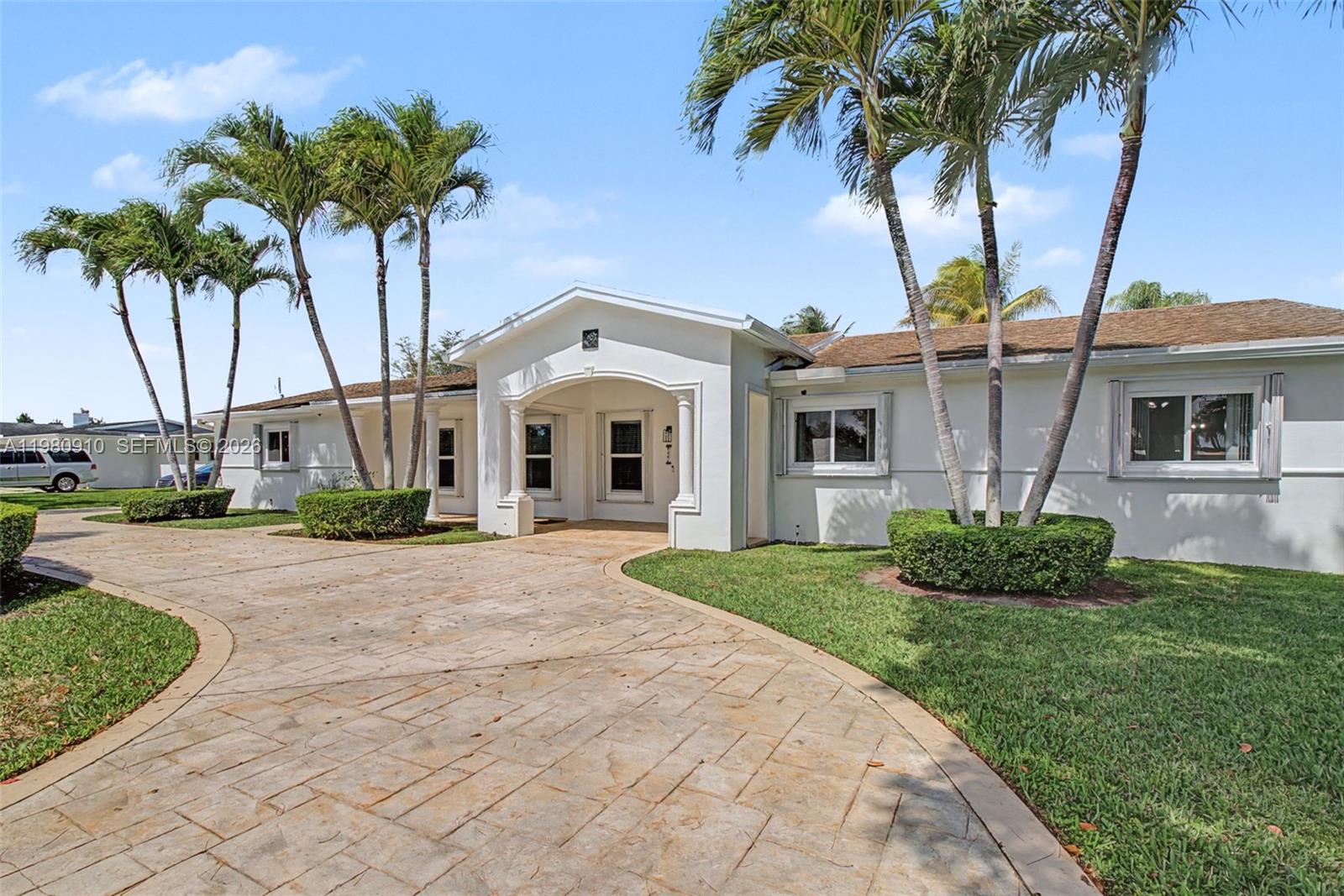 8241 SW 146th St, Palmetto Bay FL 33158