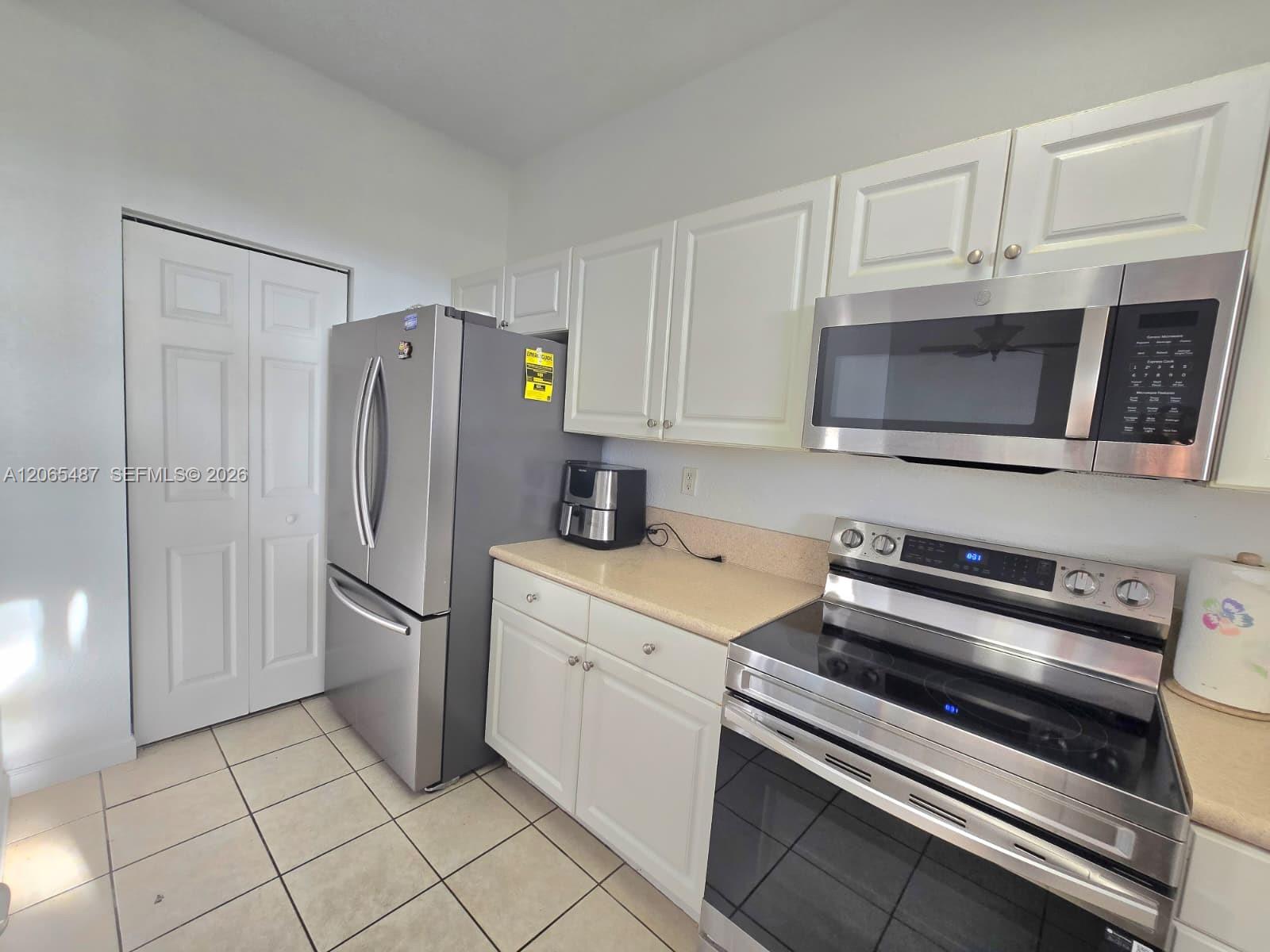13211 SW 127th Ct — Photo 4