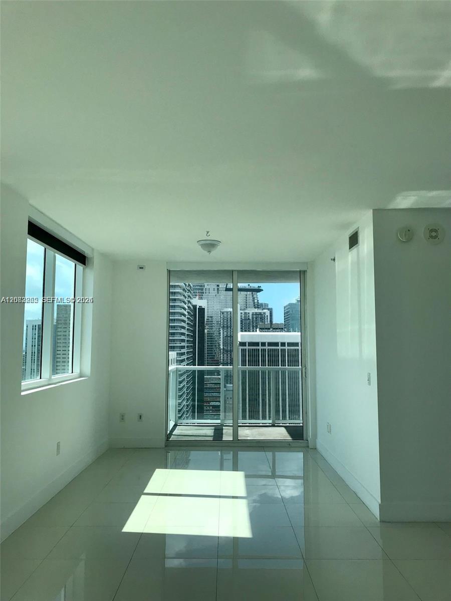 244 Biscayne Blvd # 1603 — Photo 2