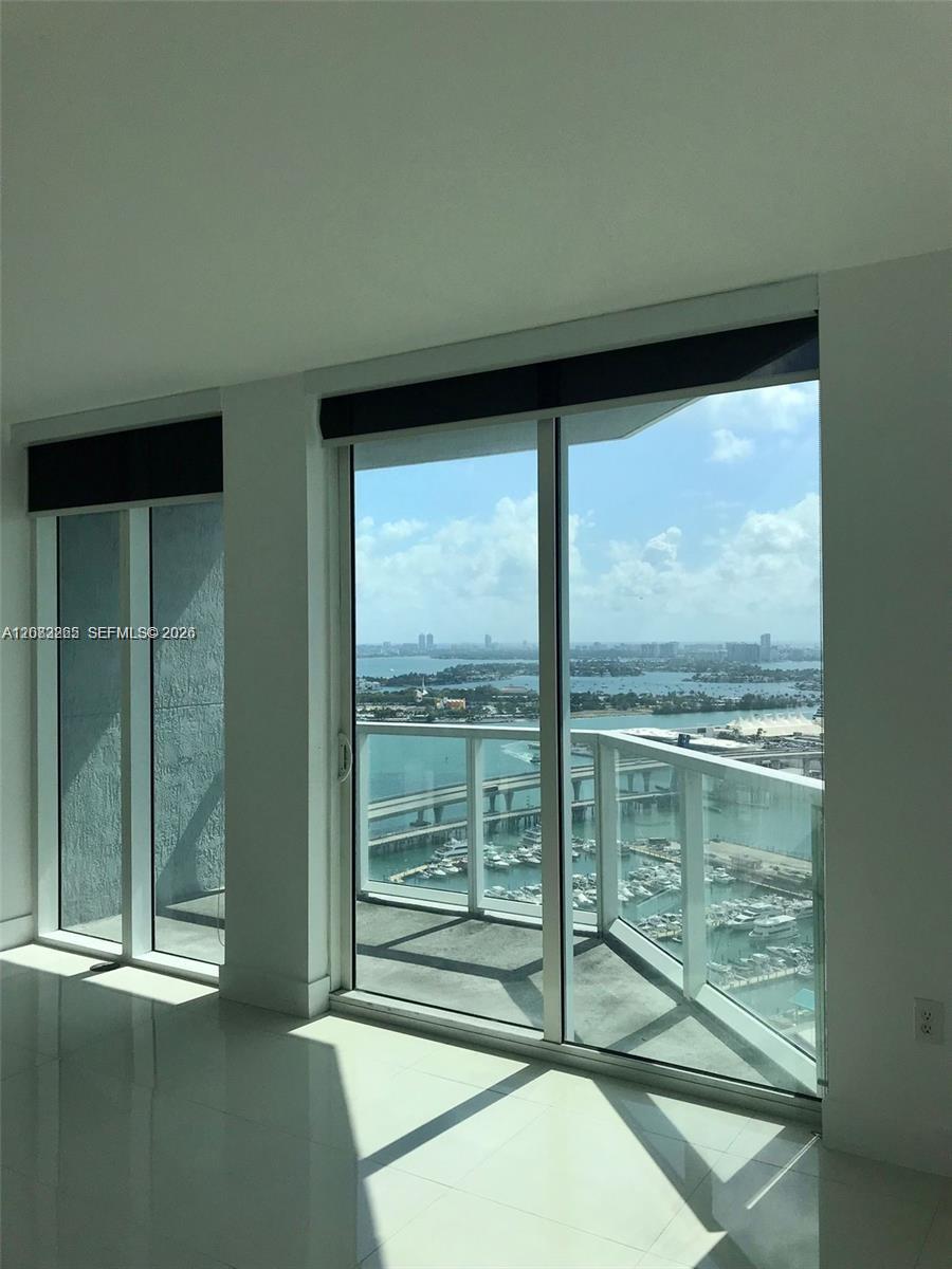 244 Biscayne Blvd # 1603 — Photo 4