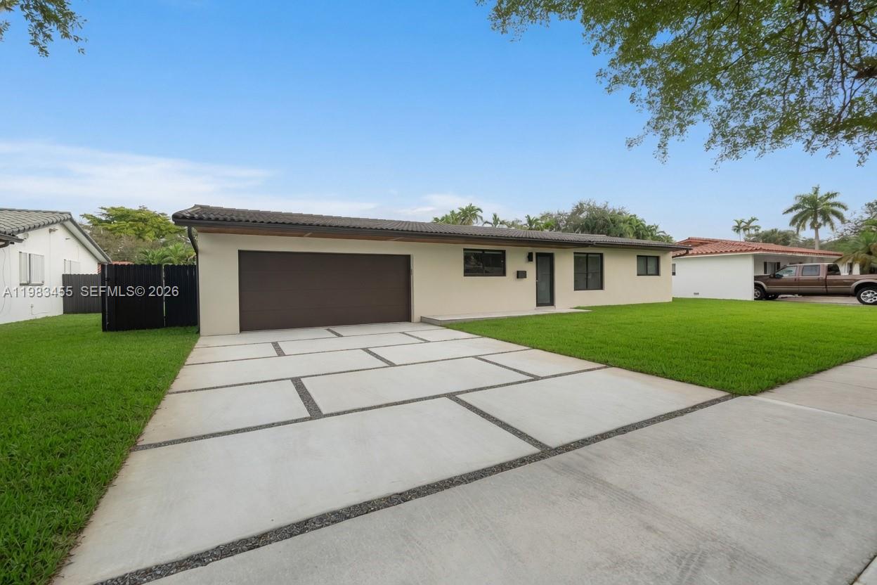 14515 Mahogany Ct, Miami Lakes FL 33014