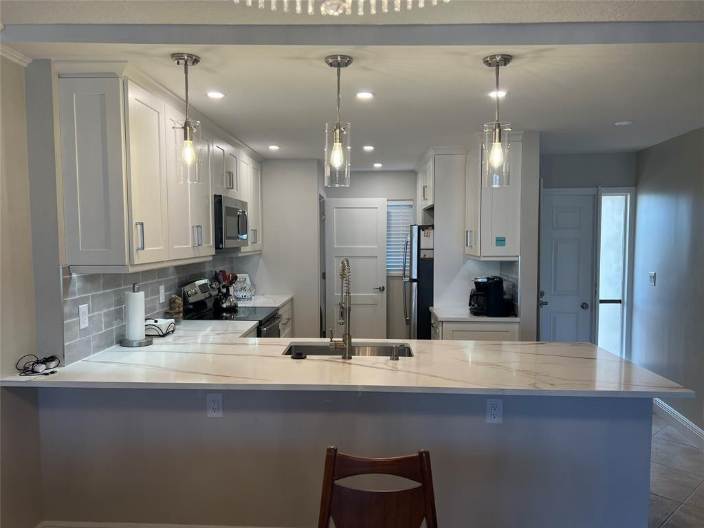 1523 E Hillsboro Boulevard # 334 — Photo 4