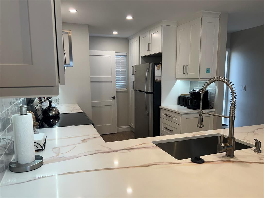 1523 E Hillsboro Boulevard # 334 — Photo 3