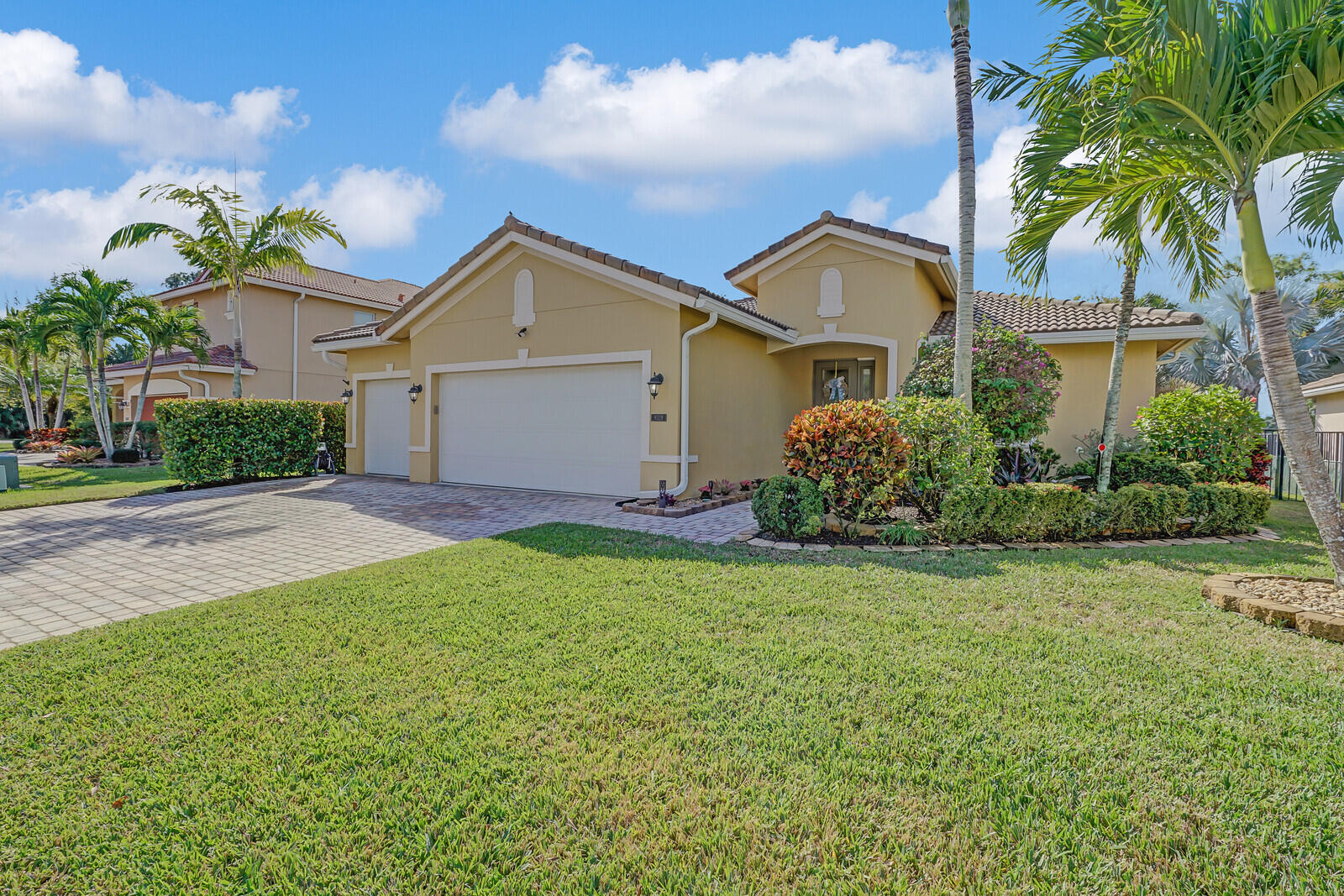 9328 Silent Oak Circle, West Palm Beach FL 33411