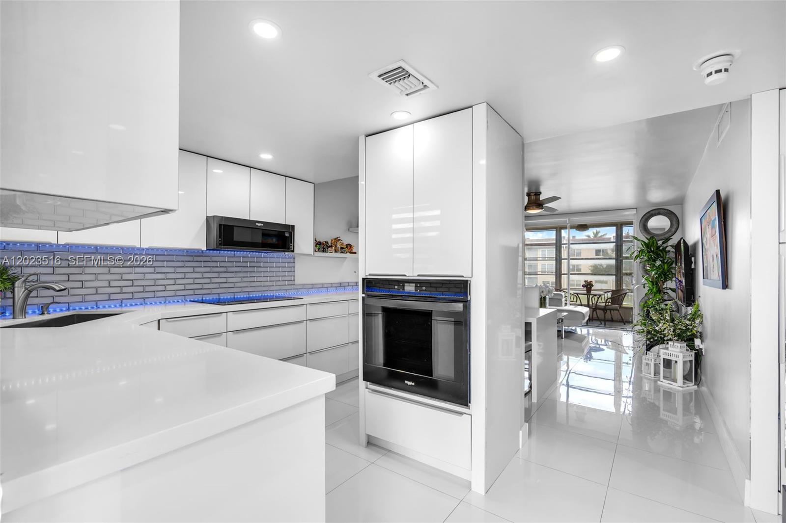 8881 Sunrise Lakes Blvd # 206 — Photo 3