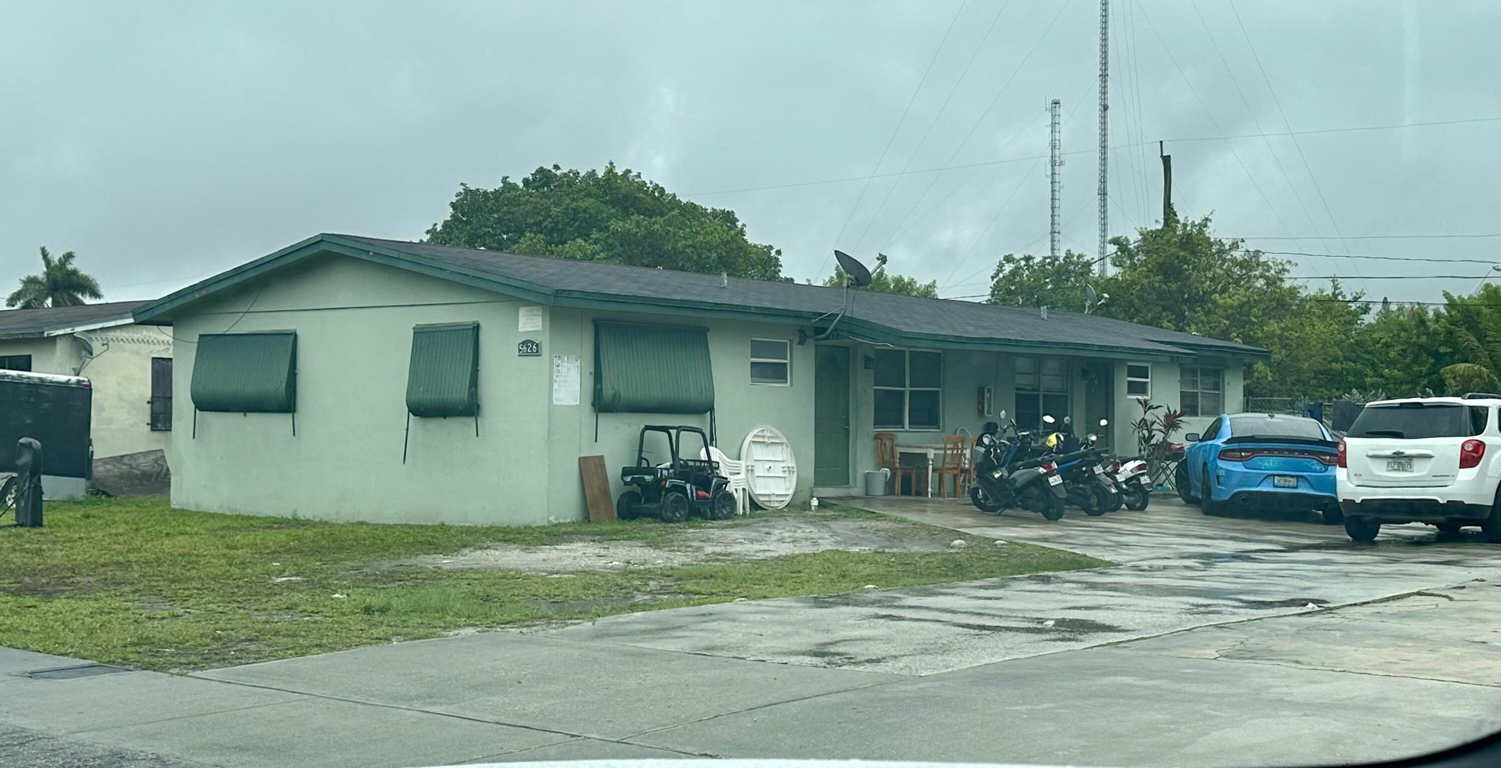5626 SW 27th Street, West Park FL 33023