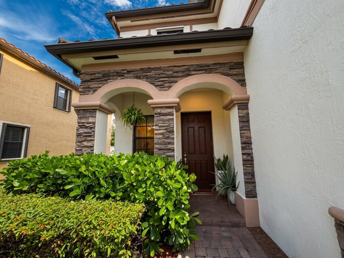 15503 SW 40TH Street # 15503 — Photo 4