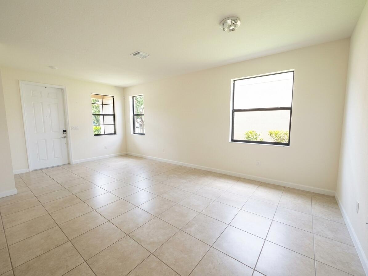 15503 SW 40TH Street # 15503 — Photo 5