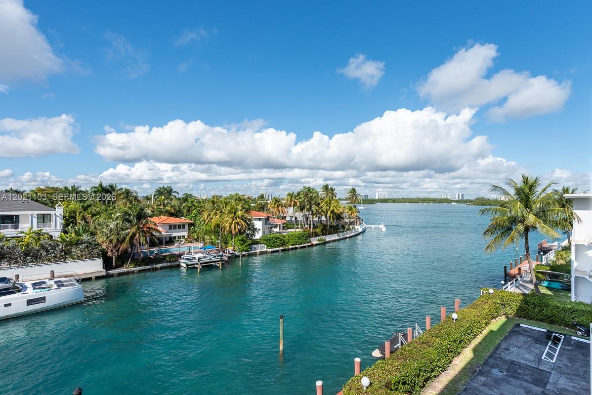 10180 W Bay Harbor Dr # 4A, Bay Harbor Islands FL 33154