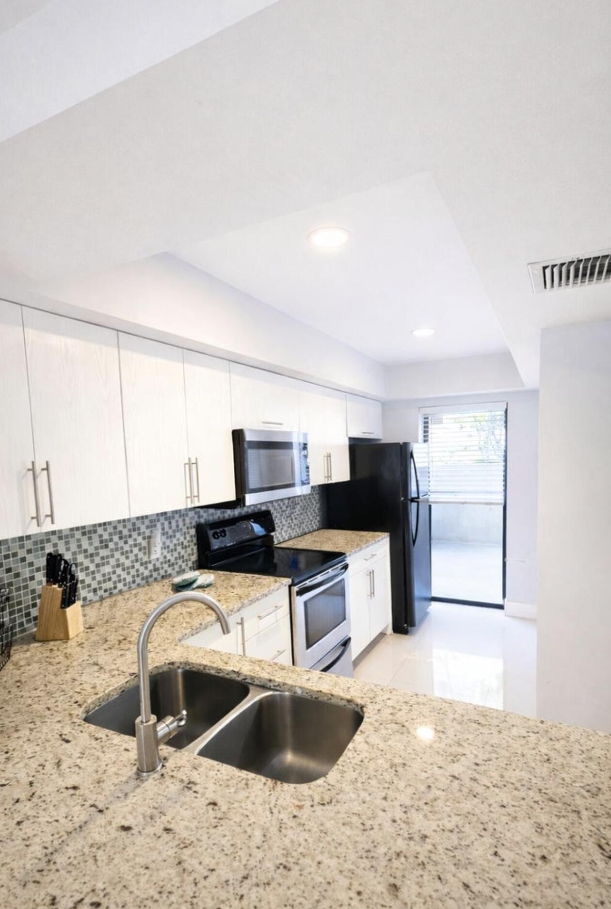 11596 NW 45th Street # 4, Coral Springs FL 33065