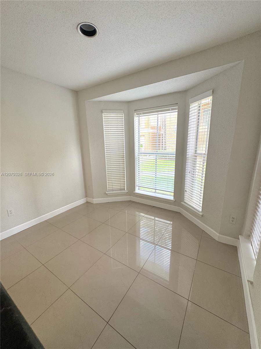 777 Riverside Dr # 1510 — Photo 5