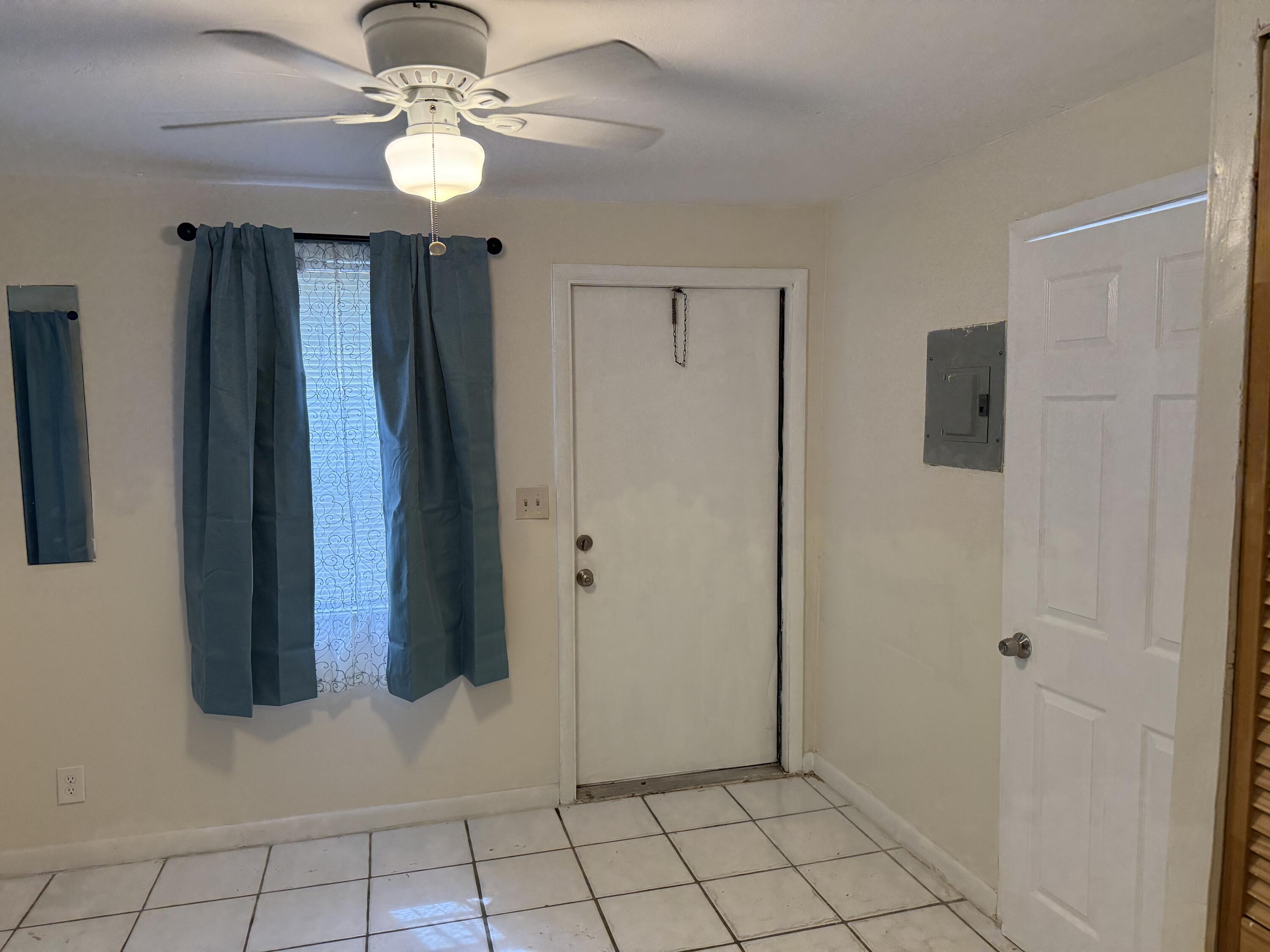 91 NE 6TH Court — Photo 5