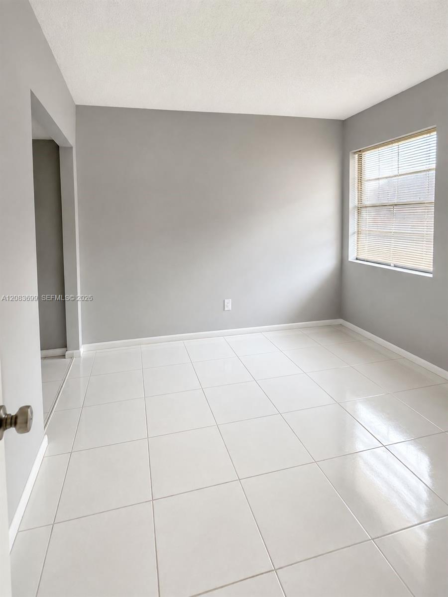 128 S Cypress Rd # 816 — Photo 4