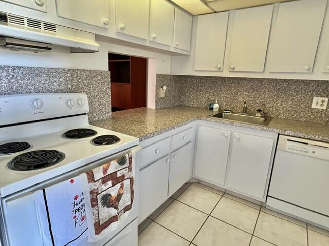 120 Lake Meryl Drive # 220 — Photo 4