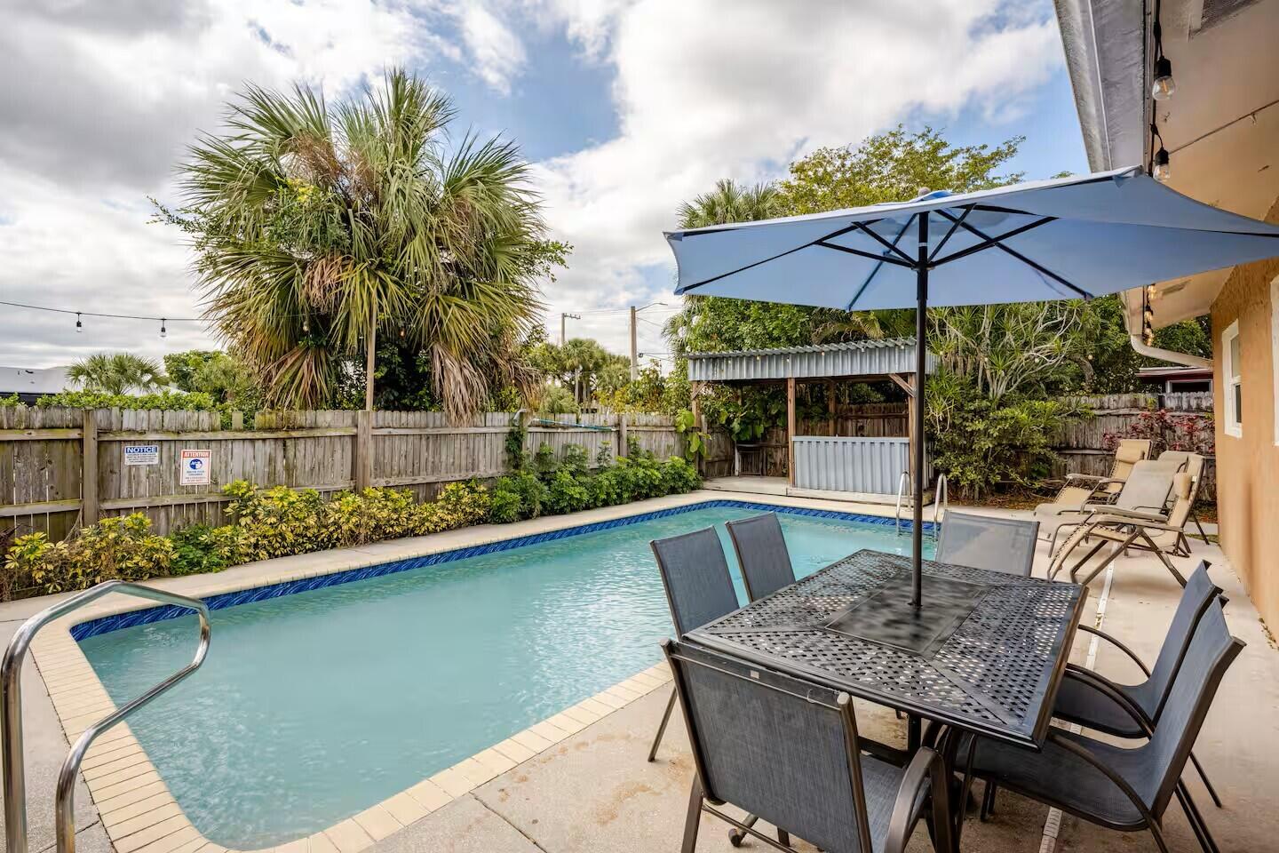 6528 COUNTRY WOOD Way, Delray Beach FL 33484