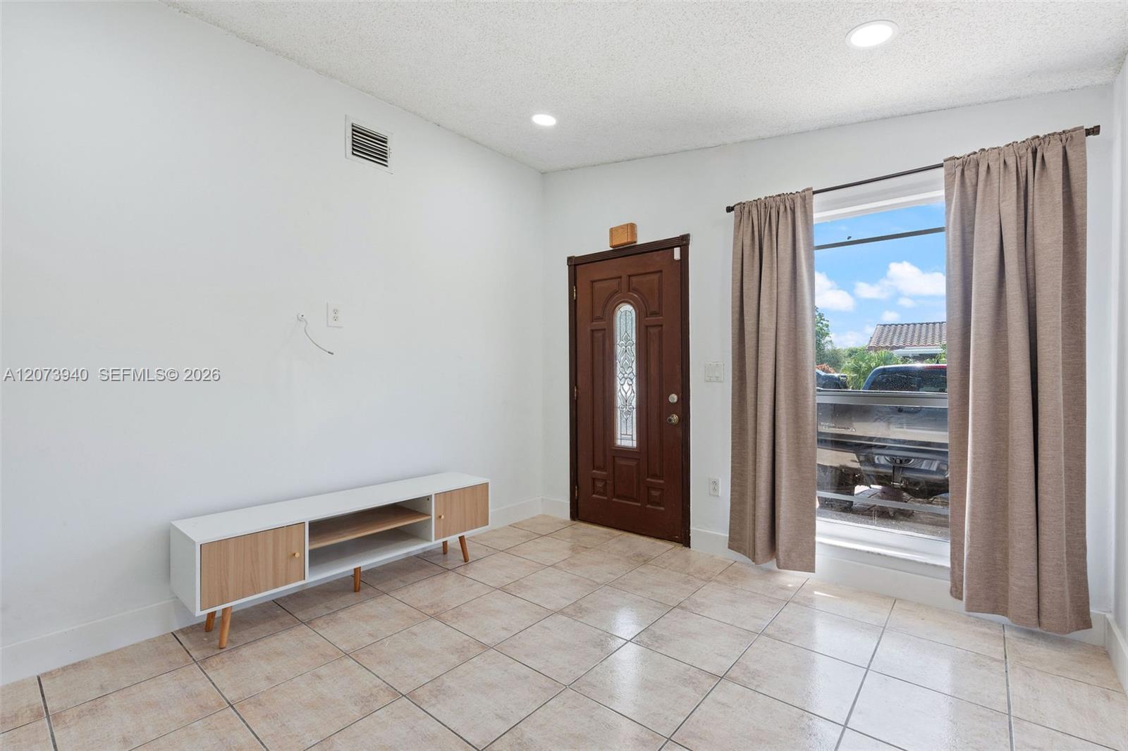 11259 NW 88th Ave — Photo 5