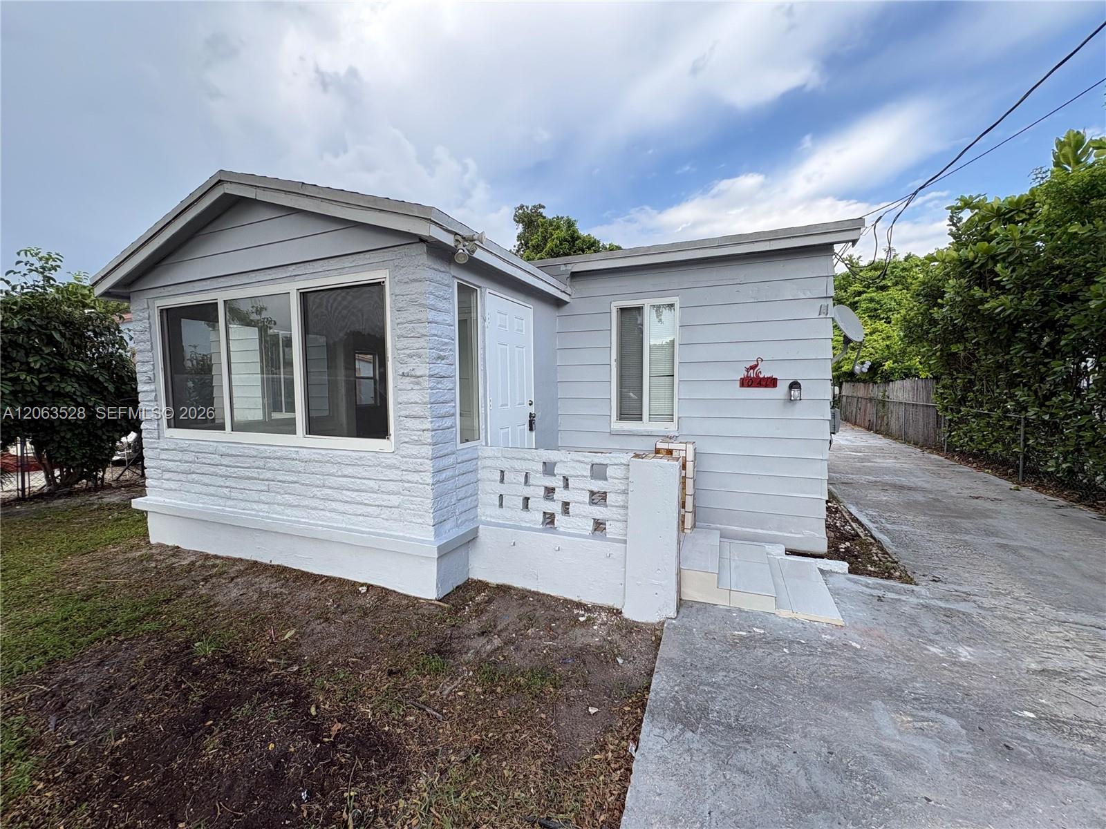 10417 NW 6th Ave # Front, Miami FL 33150
