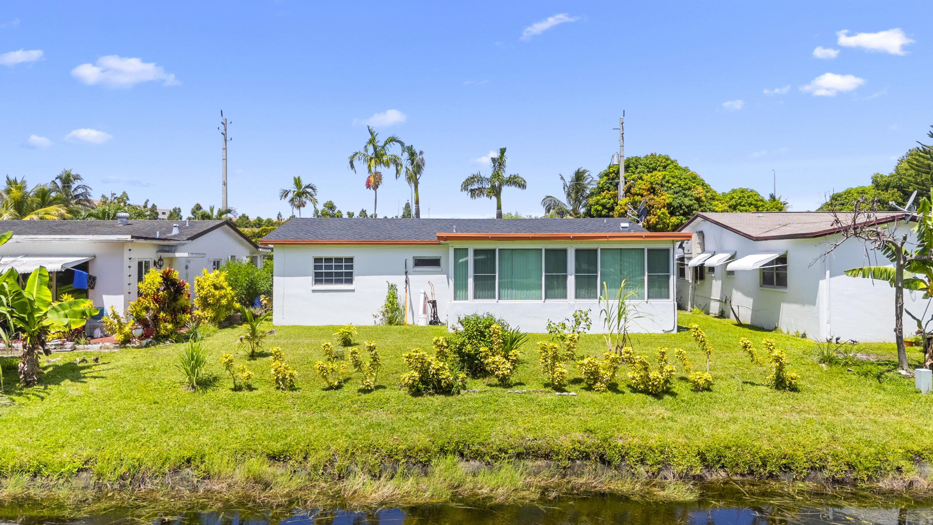 4200 NW 52ND Avenue — Photo 3