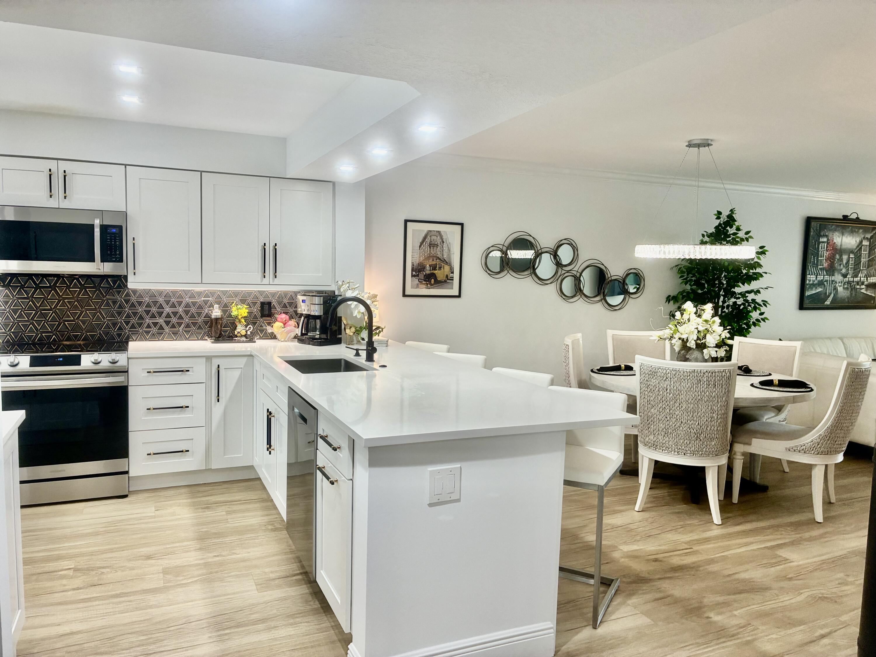 5778 Crystal Shores Drive # 303, Boynton Beach FL 33437