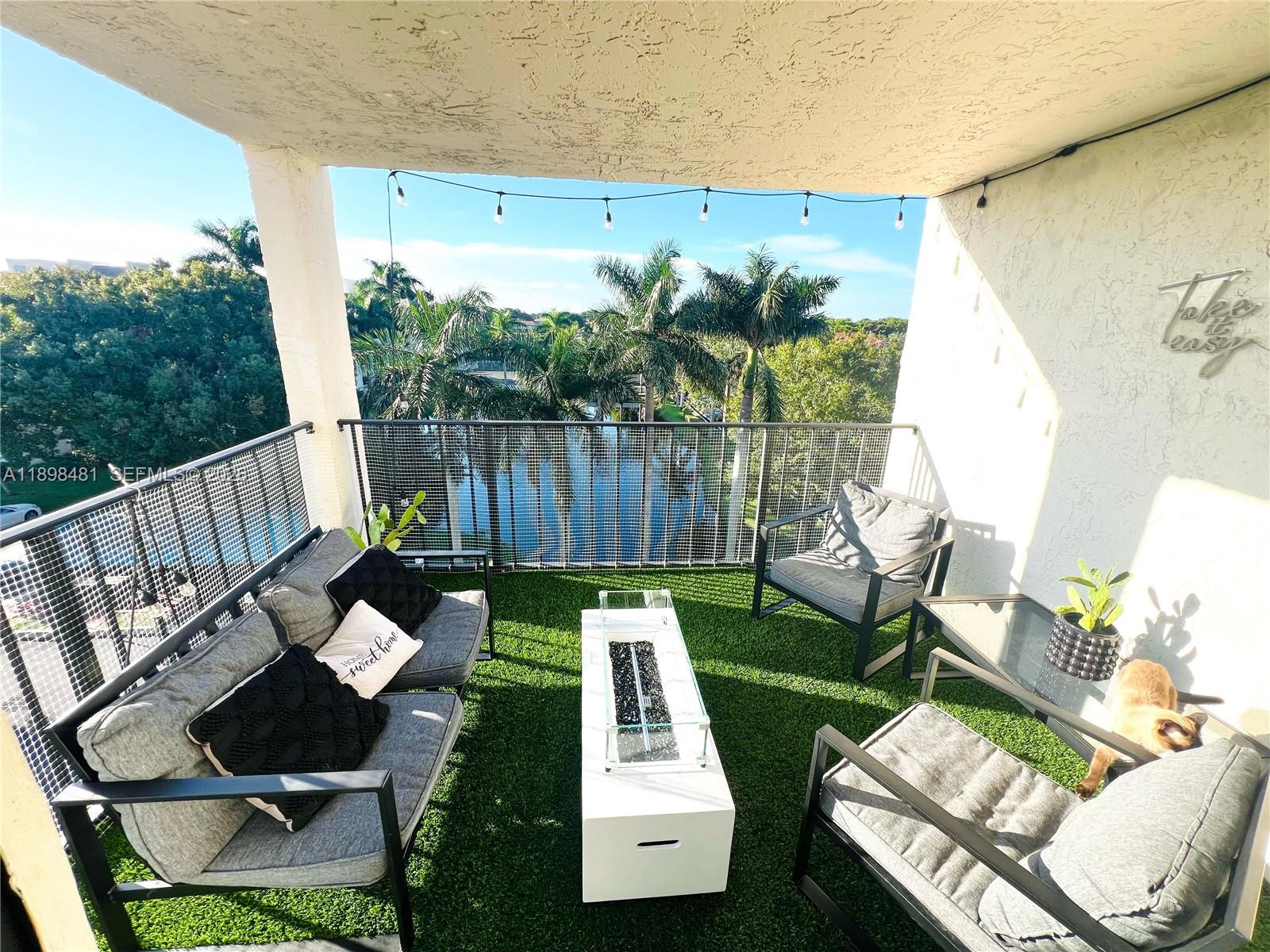 6190 Woodlands Blvd # 517, Tamarac FL 33319