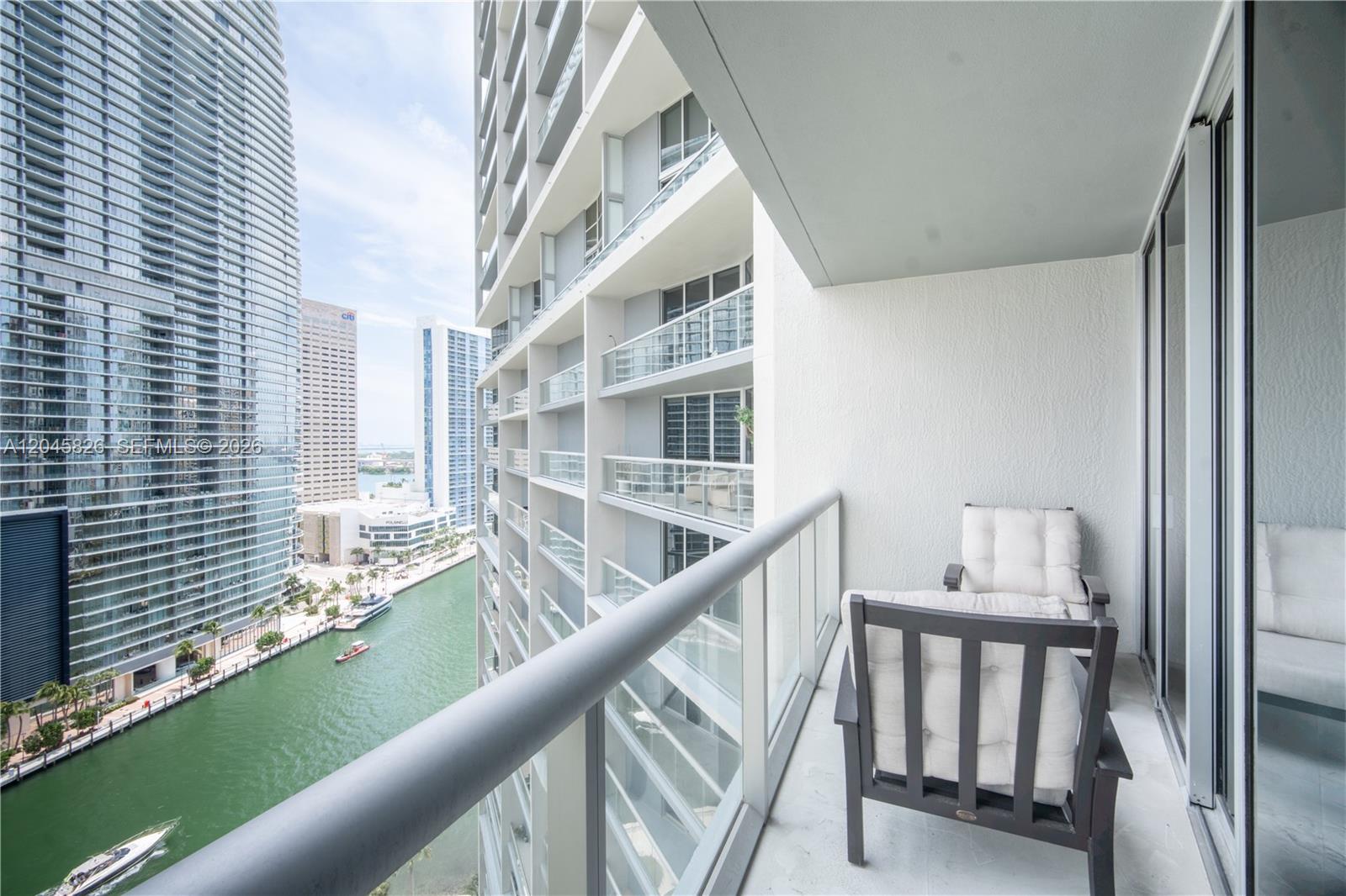 475 Brickell Ave # 2010, Miami FL 33131